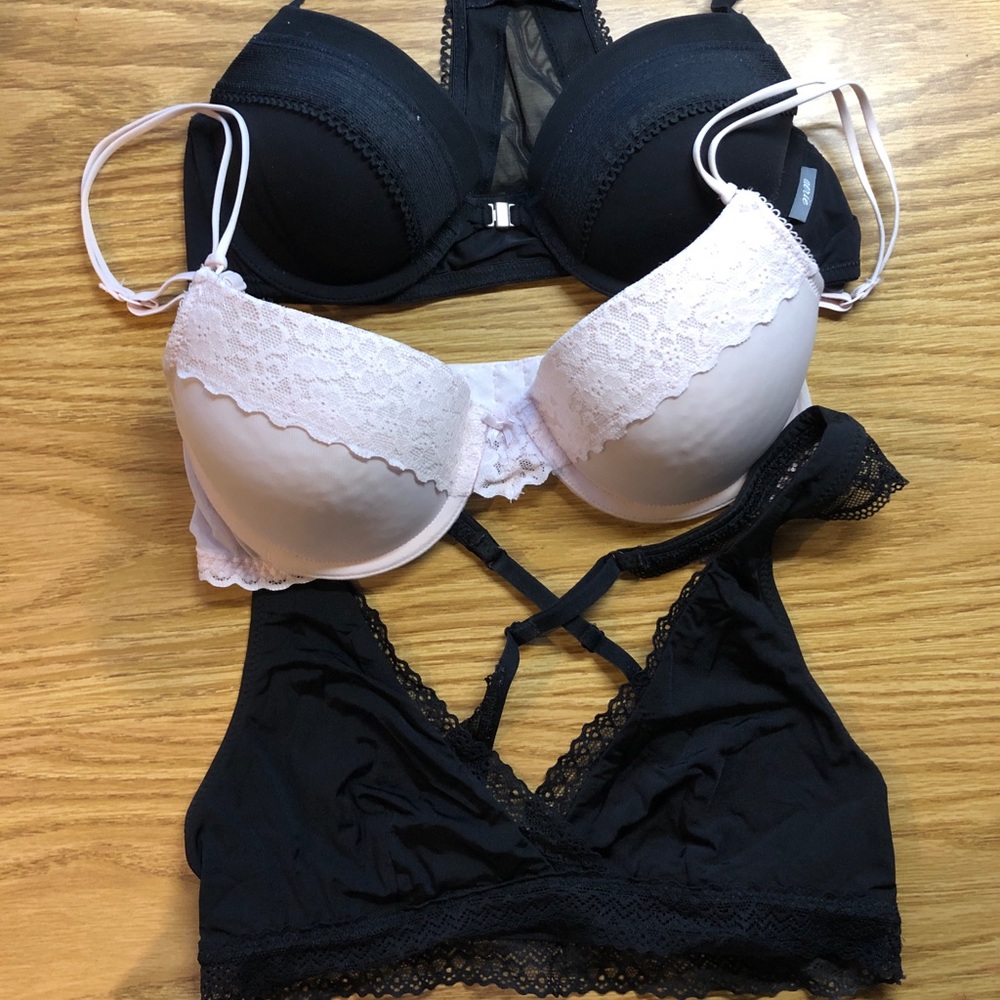 Bra bundle! Make an offer & I’ll sell for cheap!